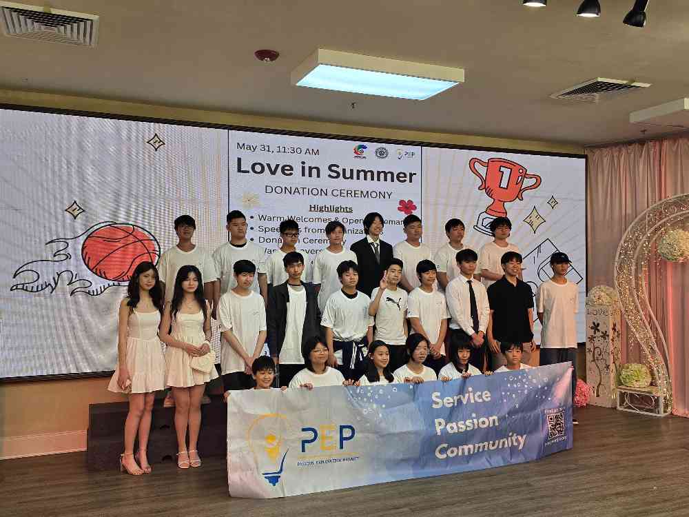 Donation to Rainbow Senior House